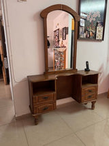 ‏שידת Vintage מעץ מלא