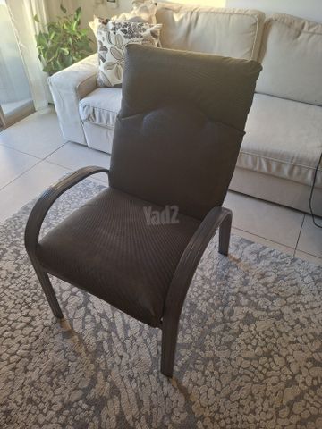 כיסאות לגן