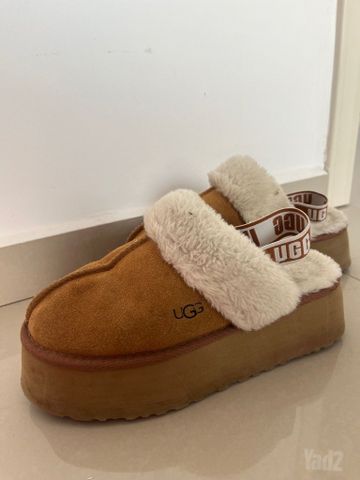 UGG