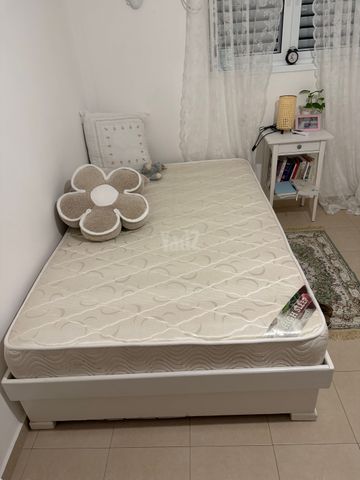 מיטה מעץ