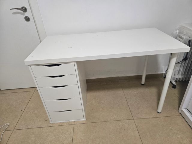 שולחן כתיבה