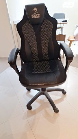 כיסא משרדי