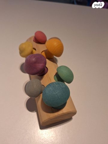 צעצועים מעץ לגיל הרך