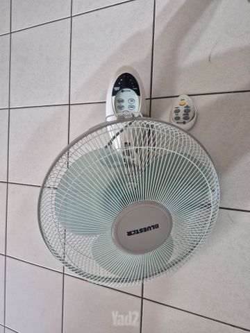 מאוורר קיר