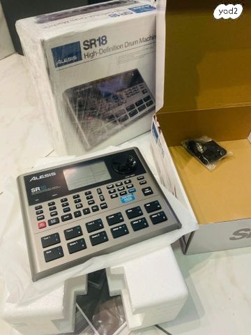 Alesis sr18 xr20 sp404