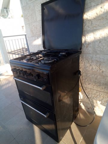 תנור עם כיריים