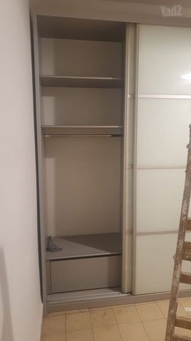 ארון בגדים