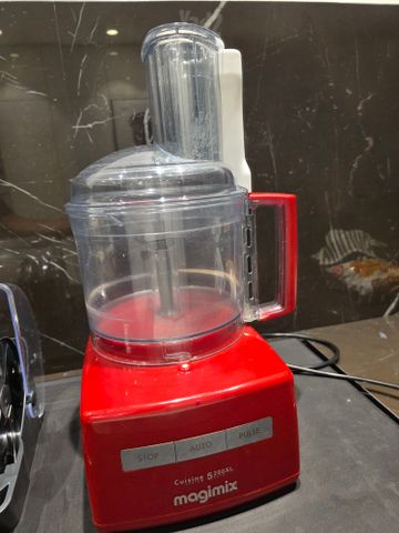 מעבד מזון Magimix CS5200XL