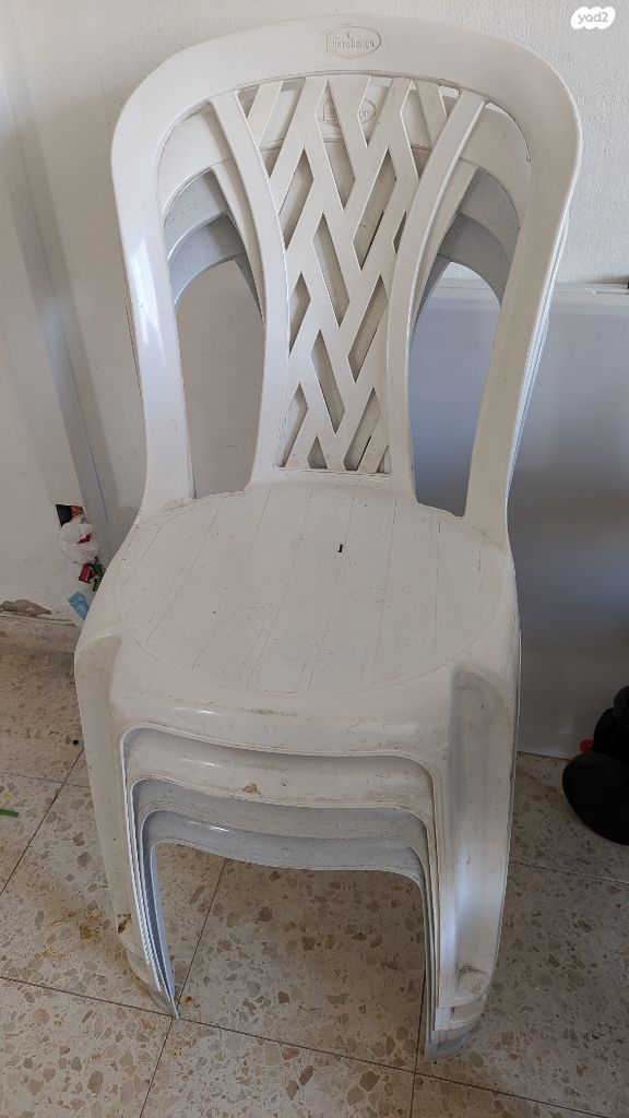 כיסאות