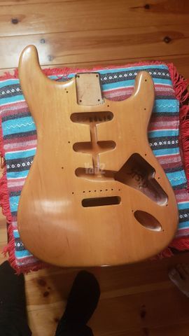 69 Strat body