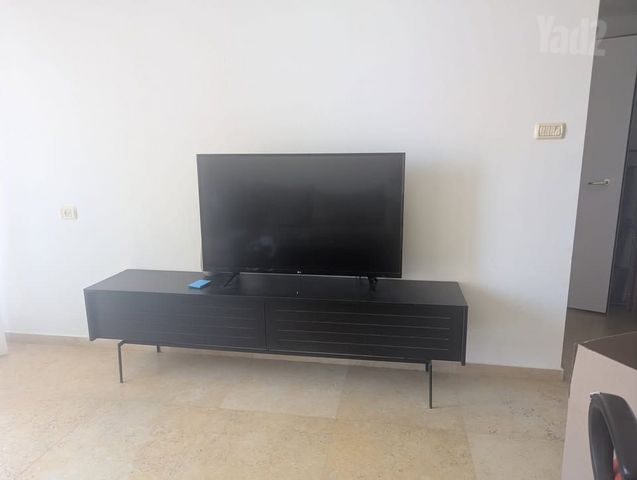 שידת עץ וינטג'