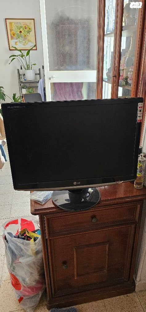 מסך מחשב 22"