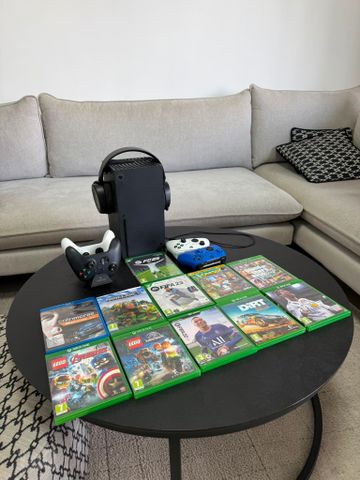 למכירה Xbox Series X