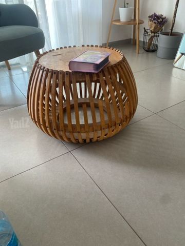 שולחן