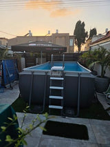 Intex Ultra XTR. בריכה