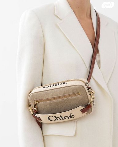 תיק פאוץ של Chloe