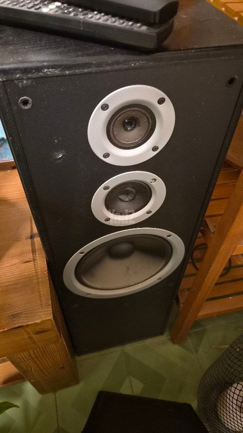 זוג רמקולים Jamo Studio 180