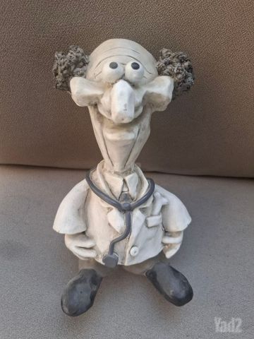 פסלון פאולו קיארי 1980