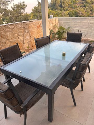 ריהוט ג
