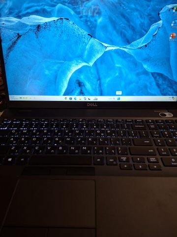 נייד DELL 15.6 i7