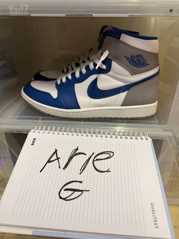 Jordan 1 True Blue