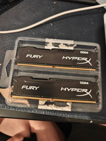 HyperX Kit 2x8GB 2400mhz CL 15