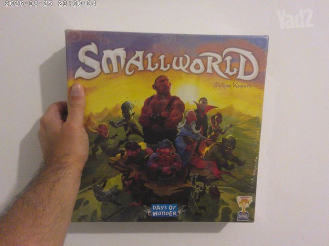 Small world משחק קופסא