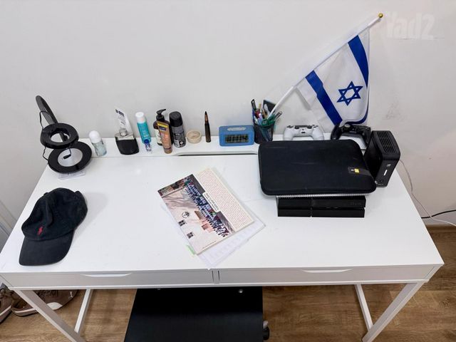 שולחן עבודה + כסא