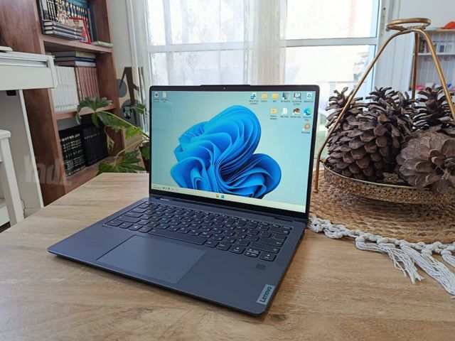 Lenovo IdeaPad Flex 5 i5 8GB