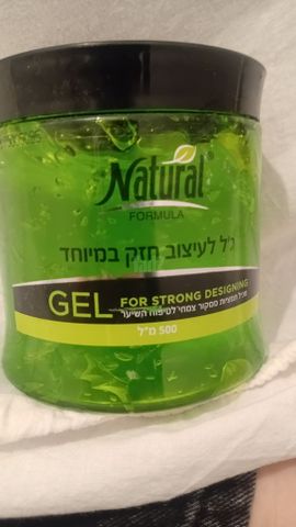 ג'ל לשיער של Natural