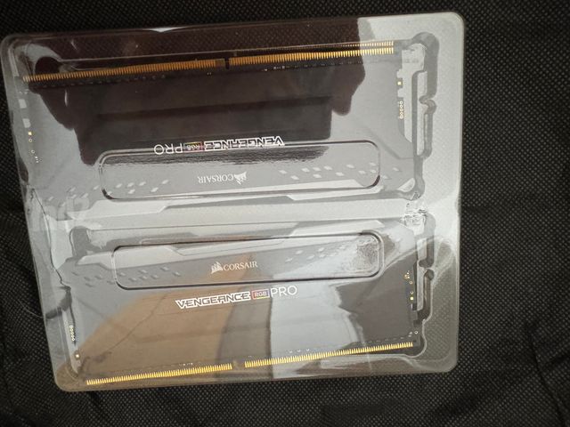 Corsair Vengeance 2x8GB DDR4