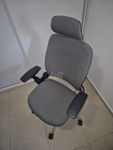 כיסא משרד steelcase leap v2