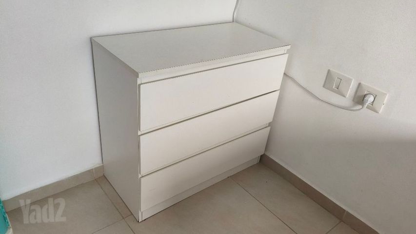 קומודה 3 מגירות