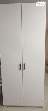 ארון בגדים