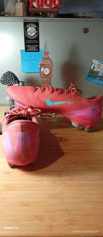 נעליי כדורגל nike vapor 16