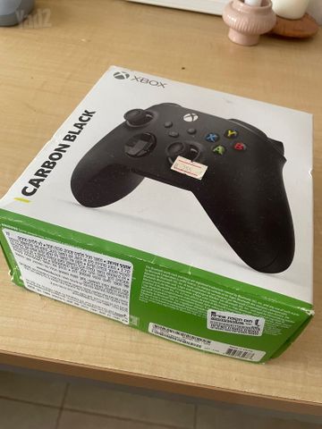 שלט Xbox Wireless Carbon Black