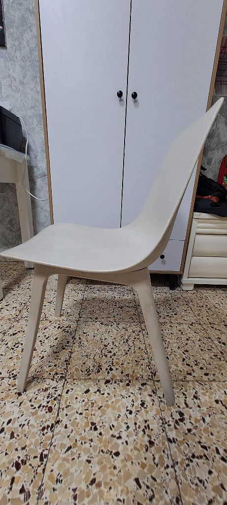 כסאות
