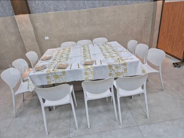 כיסאות אירוח