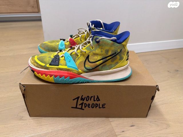 נעלי כדורסל Kyrie 7