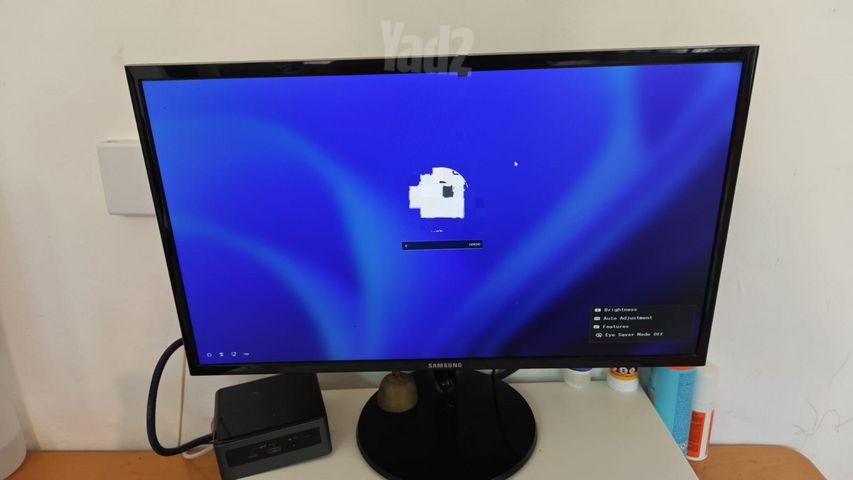 מסך מחשב SAMSUNG 24'