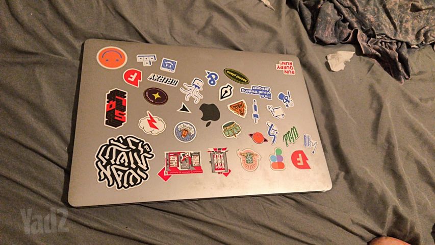 Apple MacBook Pro + מטען