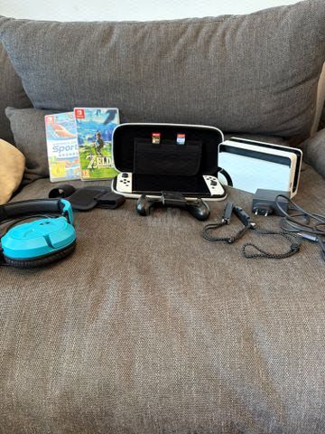 Nintendo OLED חבילה מלאה