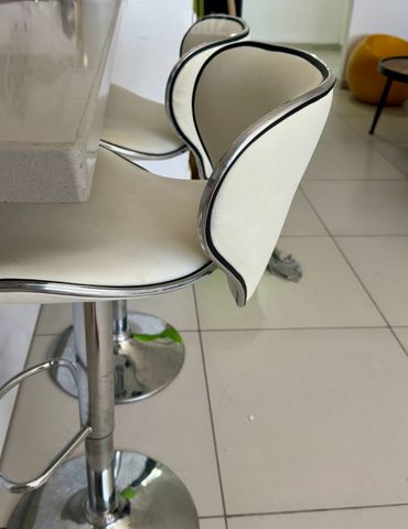 כסאות בר