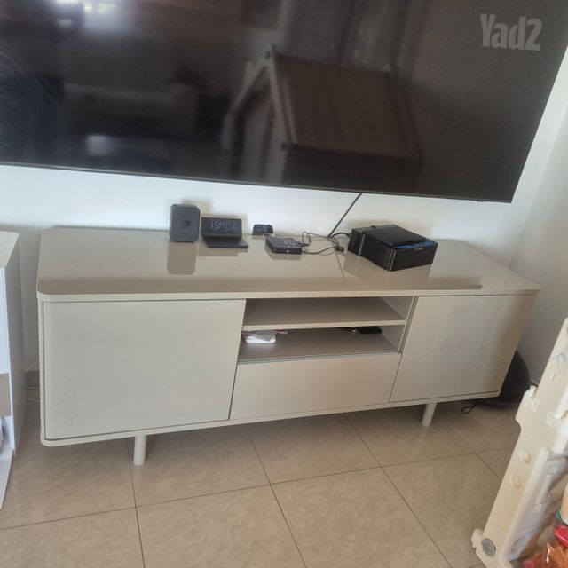 שידת טלויזיה