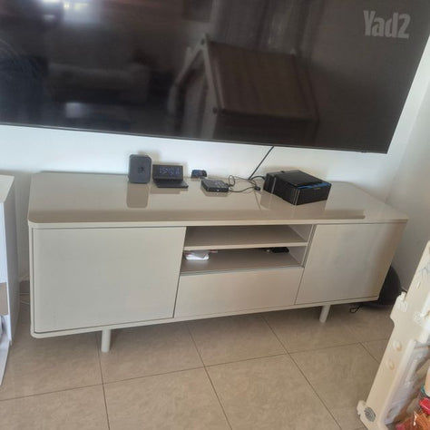 שידת טלויזיה