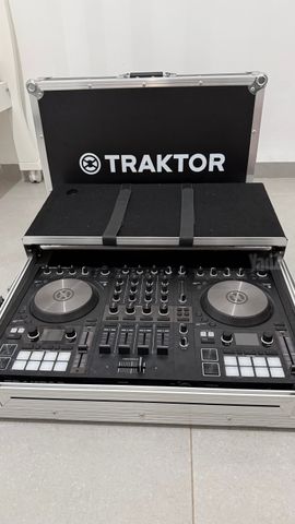 Traktor s4 mk3