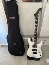 Jackson dinky j22 לבנה