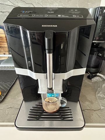 מכונת קפה Simens EQ.300