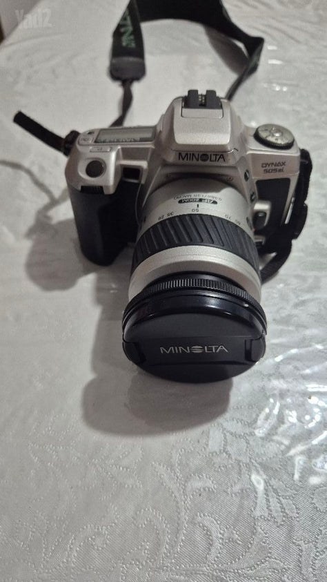 Minolta Dynax 505si + עדשה