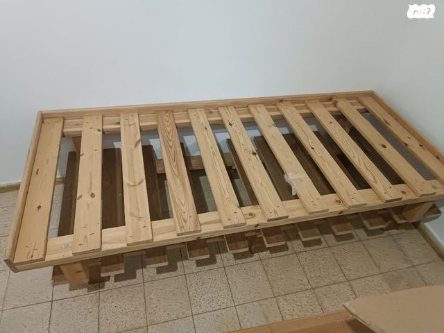 בסיס מיטה